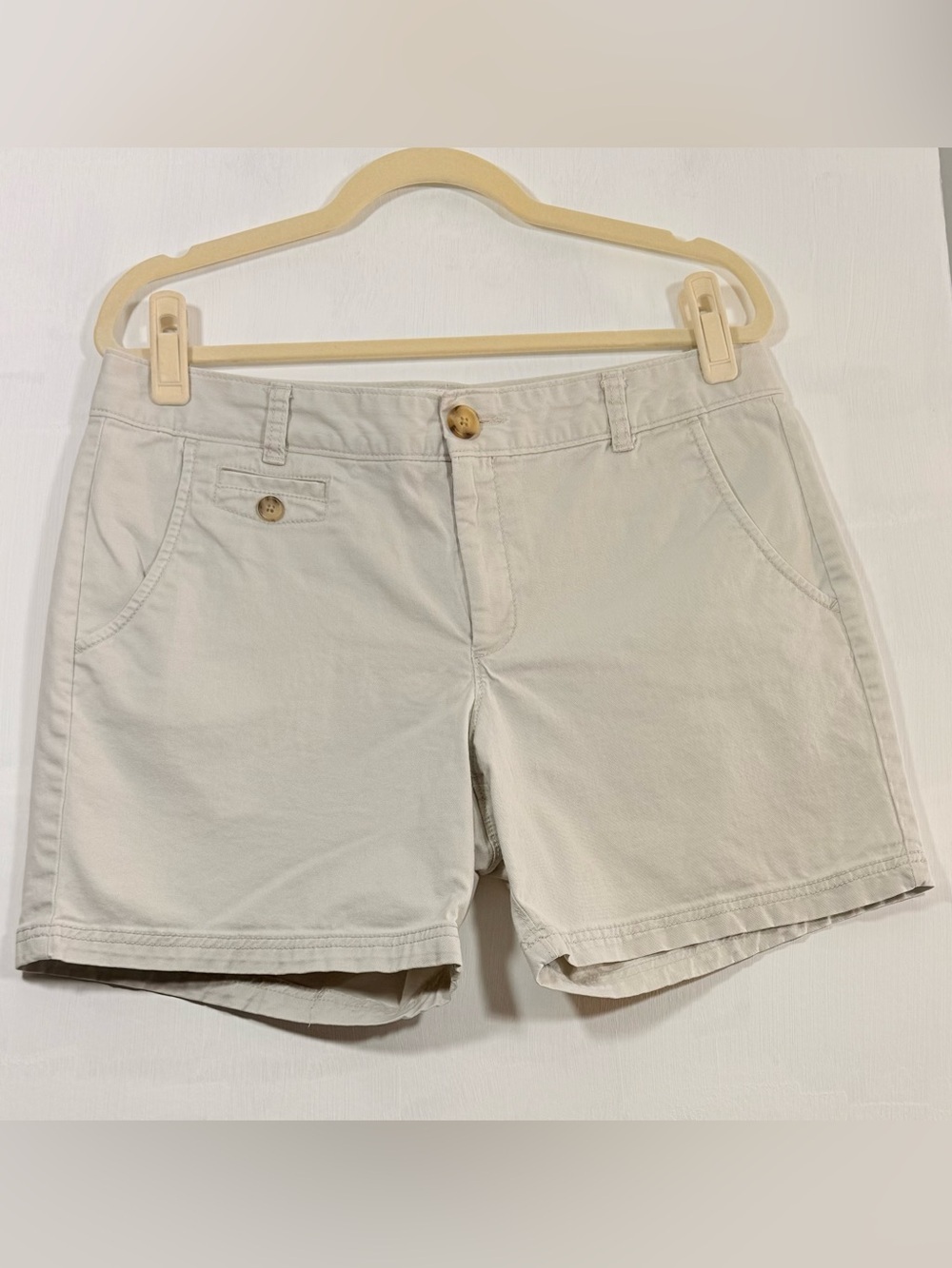 Dockers Women's Khaki Stretch Shorts - Light Tan
